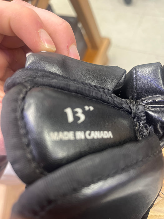Used Muskoka 13” Gloves