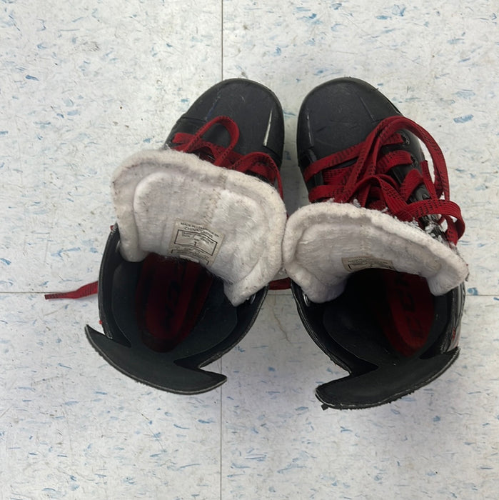 Used CCM FT360 Size 1 Player Skates