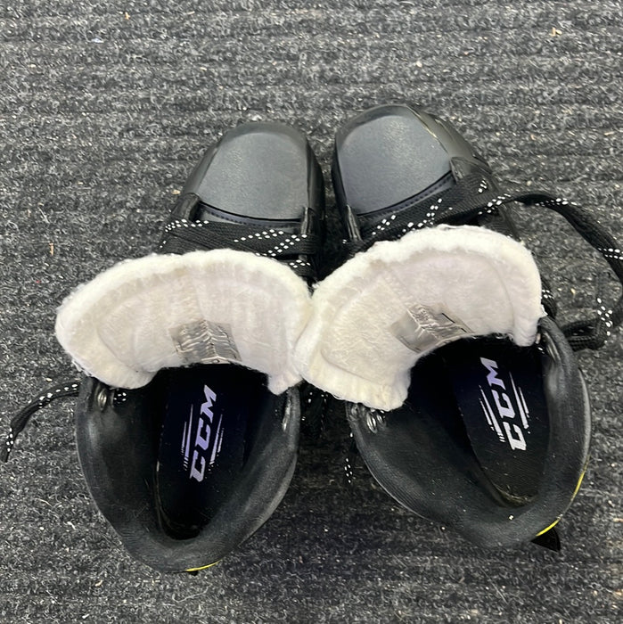Used CCM SuperTacks 9370 Size 4.5 Goal Skates