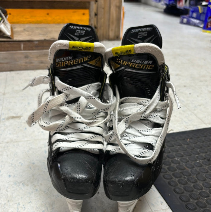 Used Bauer Supreme 2s Size 7.0 Skates