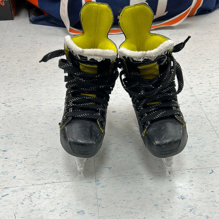 Used Bauer Supreme S25 4D Player Skate
