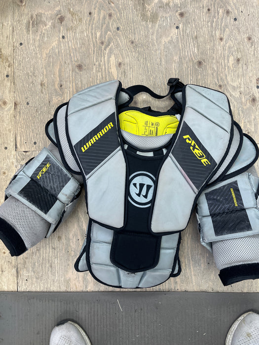 Used Warrior RX3E Junior Large- Extra Large Chest Protector