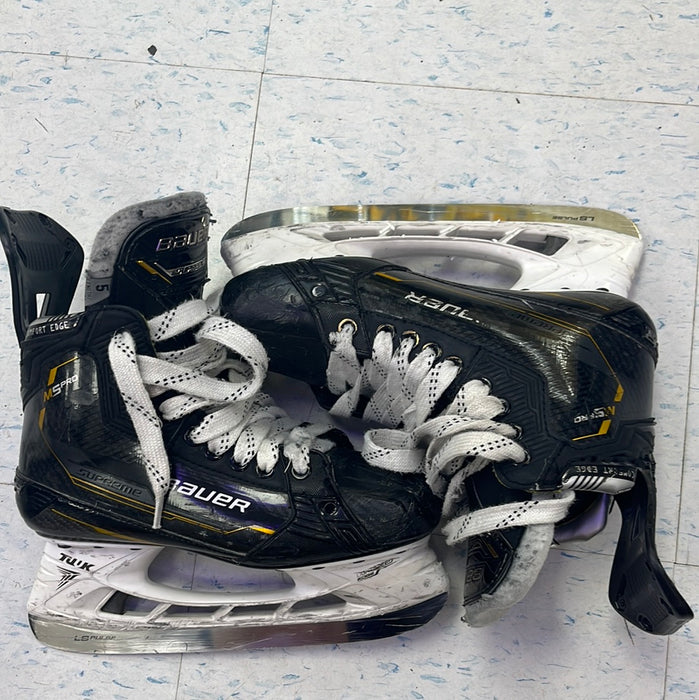 Used Bauer Supreme M5 Pro Size 5 Player Skate