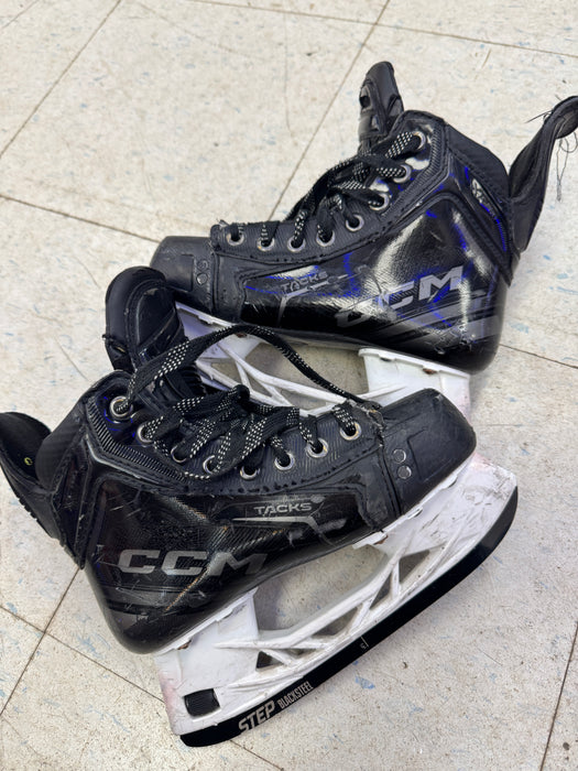 Used CCM Tacks XF Pro Skates 2.5D