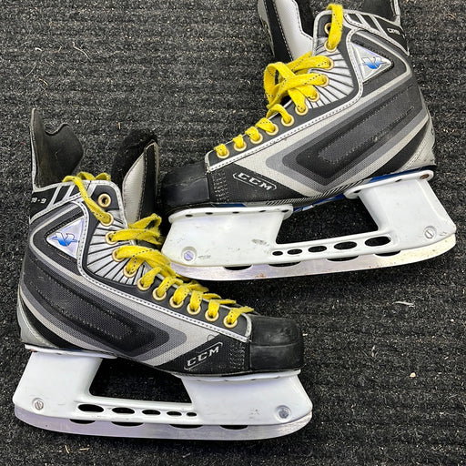 Used CCM Ovi GR8-9 6.5D Player Skates