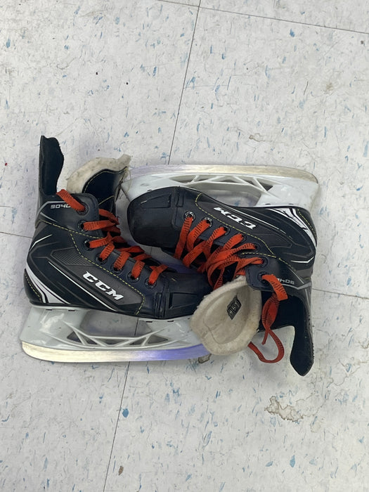 Used CCM Tacks 9040 Size 12 Youth Skates