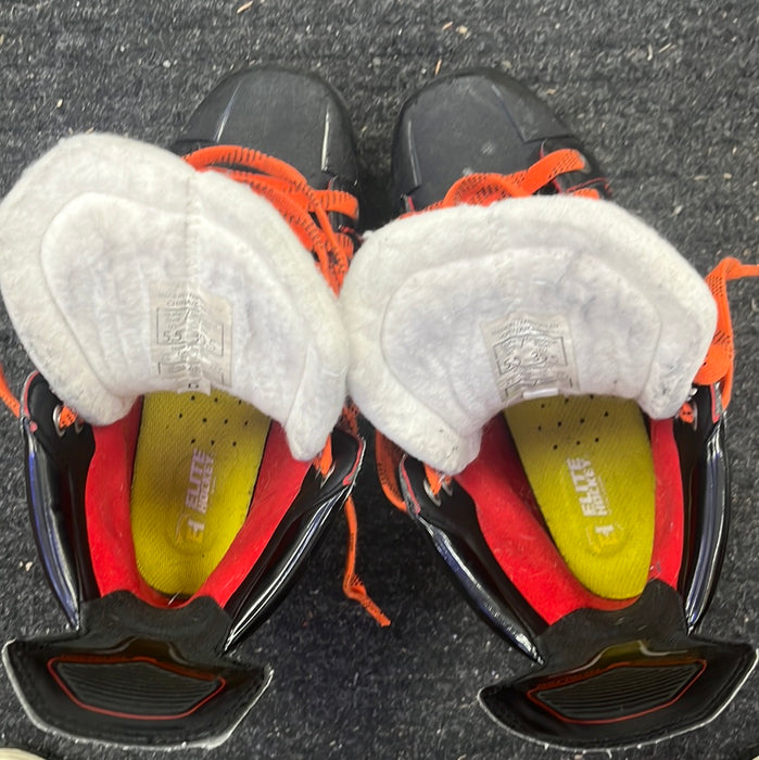 Used CCM JetSpeed VIBE Size 5.5 Player Skates