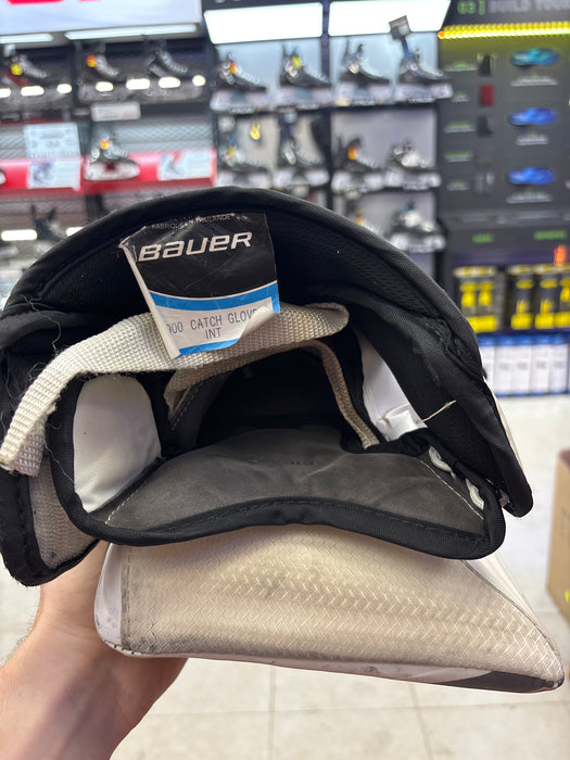 Used Bauer Vapor x900 Intermediate Catcher and Blocker Set