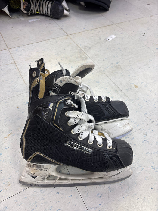 Used Bauer Nexus 800 Size 5EE Skates