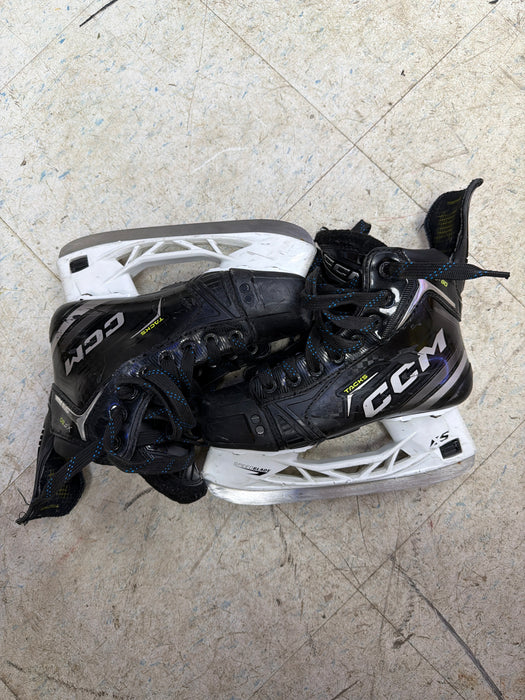 Used CCM Tacks XF80 Size 2.5D Skates