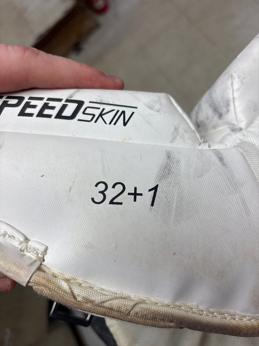 Used CCM Eflex 4.5 Senior 32+1” Goal Pads