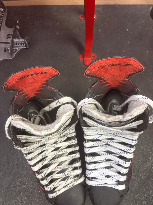 Used CCM Jetspeed RBZ Skates Size Senior 9.0 D