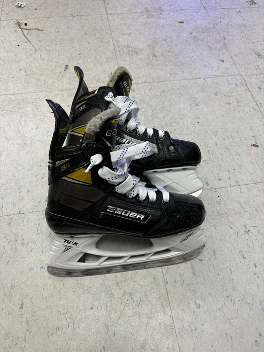 Used Bauer Supreme 3s Pro Size 3.0 EE Skates