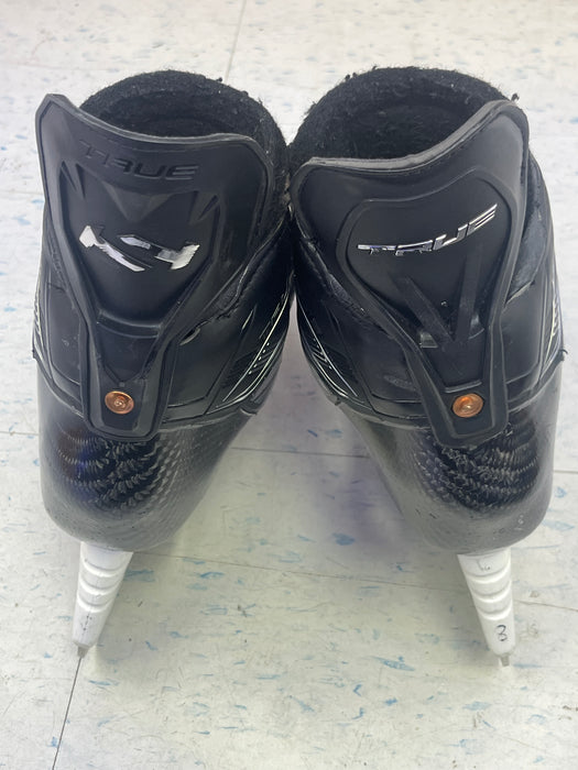 Used True Custom Pro Skates Size 8.0D - P. Holmberg