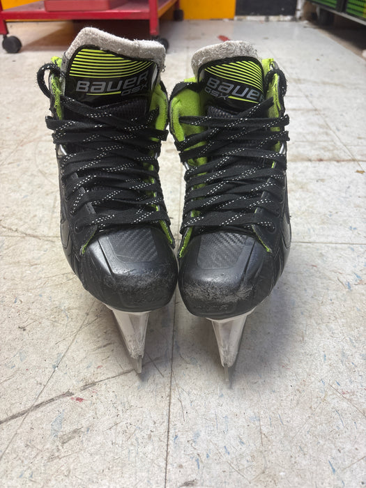 Used Bauer GSX Goalie Skates Size 2.5 D