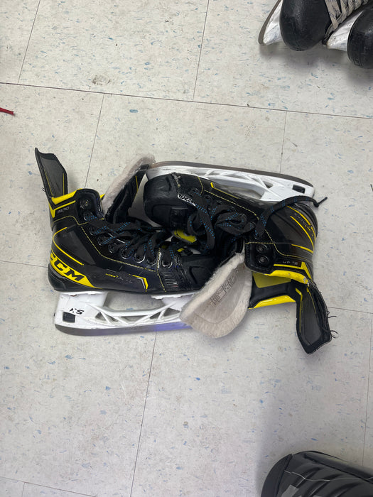 Used CCM Tacks 9380 Player Skates Size 3.5 D