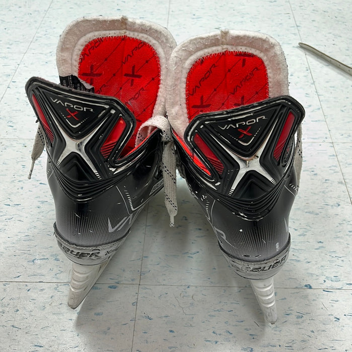 Used Bauer Vapor X3.7 Size 8 Player Skates