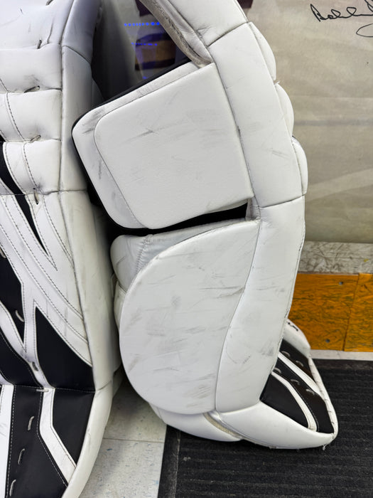 Used CM EFLEX E4.9 34”+1” Leg Pads