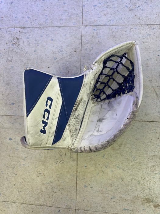 Used CCM Axis 2.5 Junior Catcher