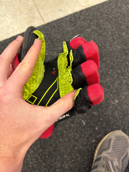 Used Bauer Vapor 3x 10” Junior Gloves