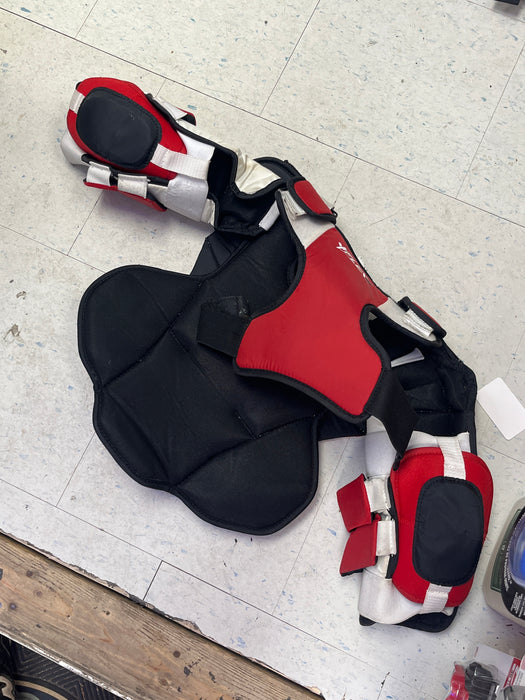 Used CCM YtFlex II Youth Small-Medium Chest Protector