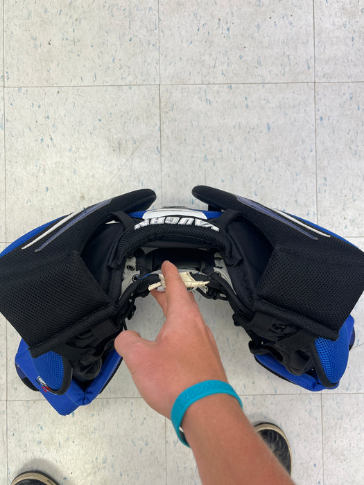 Used Vaughn V7 XR Junior Medium-Large Chest Protector