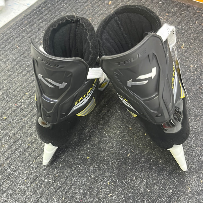 True Catalyst 5 Size 6.5 Player Skates