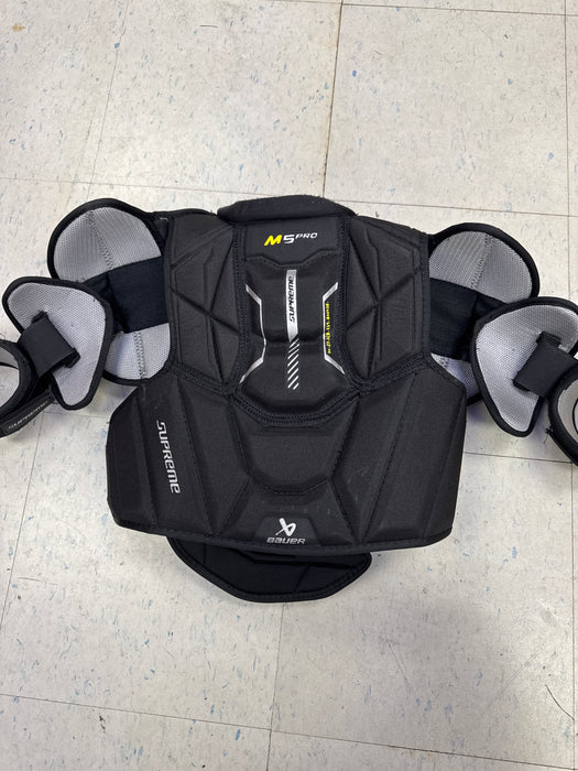 Demo Bauer Supreme M5Pro Intermediate Medium Shoulder Pads