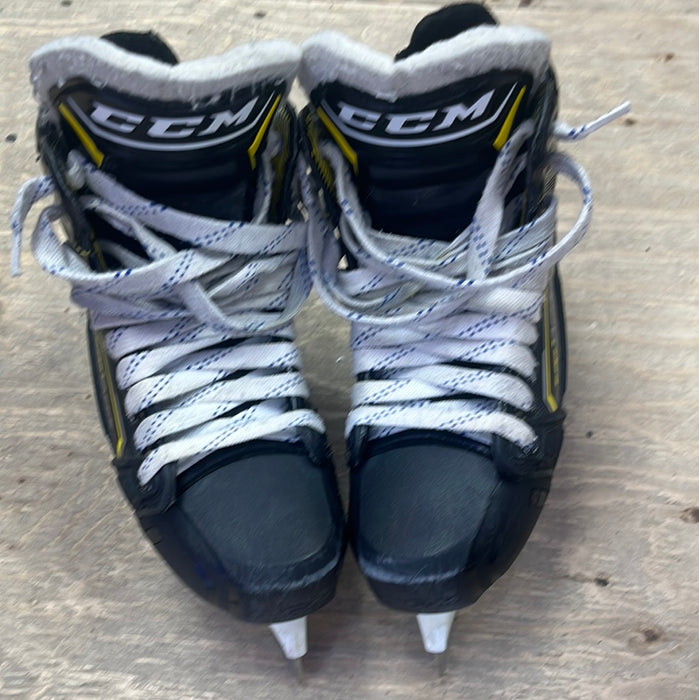Used CCM SuperTacks 9380 Size 8 Goal Skates