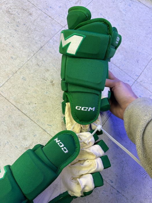 Toronto Maples Leafs Pro Stock CCM 14” Gloves - Moore