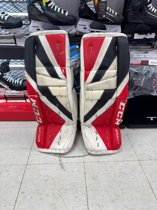 Used CCM EFLEX 5.5 Junior Leg Pads 26" + 1"