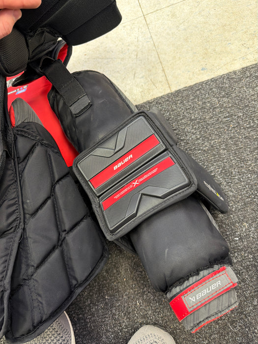 Used Bauer Vapor Hyperlite2 Senior Small Chest Protector