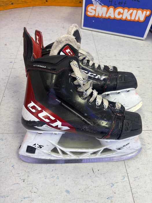 Used CCM JetSpeed FT485 Size 4.0 EE Skates