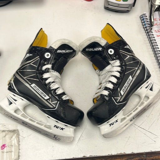 Used Bauer Matrix 10.5Y Skate