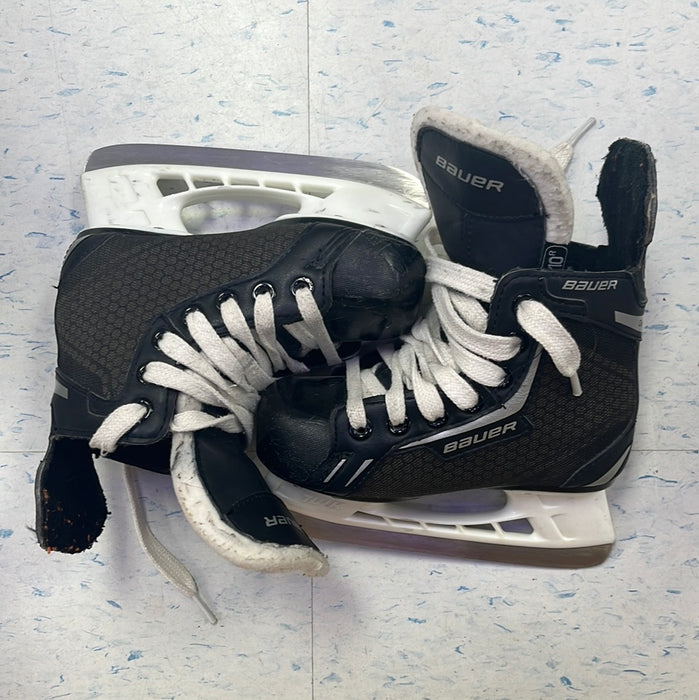 Used Bauer Charger Size 10 Youth Player Skates