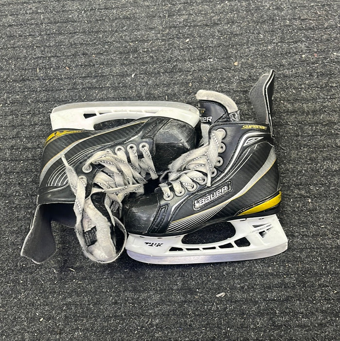 Used Bauer Supreme One60 Size 12 Youth Skates