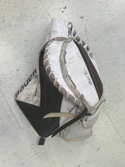 Used Bauer Vapor Hyperlite Senior Catcher