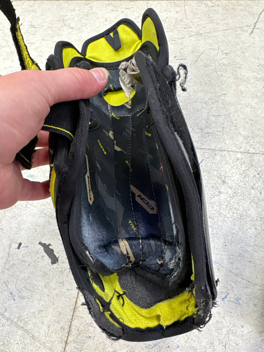 Used CCM Tacks AS580 Junior 11" Shin Pads