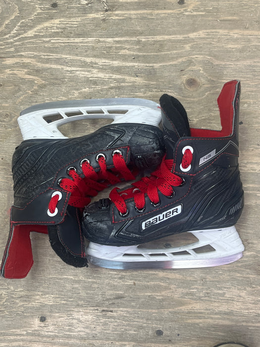 Used Bauer NS Size 10 Youth Skates