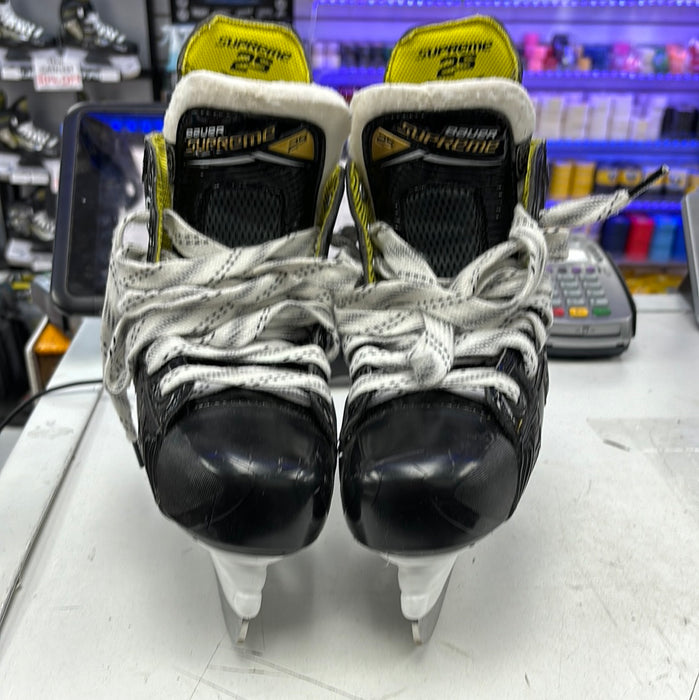 Used Bauer Supreme 2S 13.5 Youth Skates