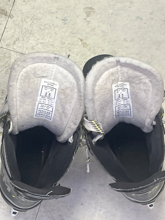 Used CCM Tacks AS570 Size 2.5 Skates