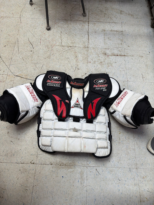 Used McKenney Pro Spec 470 Intermediate X-Large Chest Protector