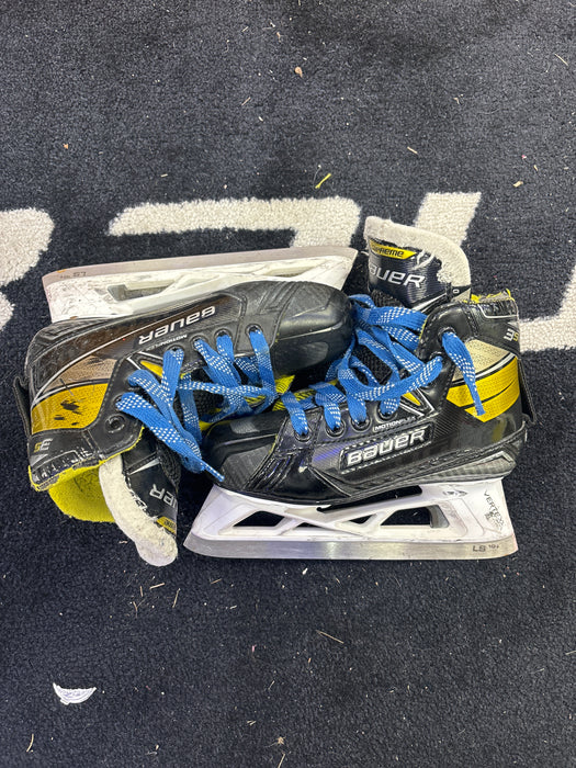 Used Bauer Supreme 3s Size 2.0D Goal Skates