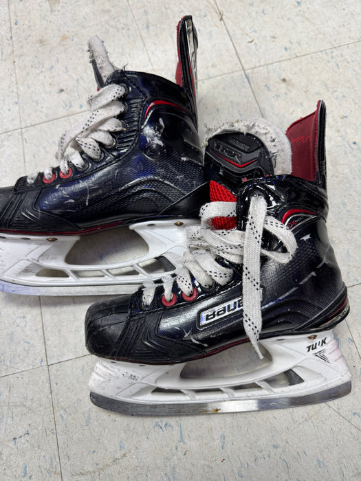 Used Bauer Vapor x800 Skates 2.0D