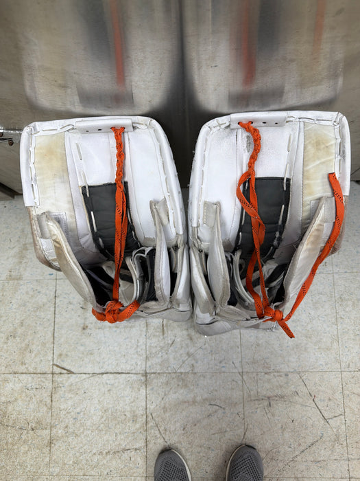 Used Bauer Supreme M5 Pro Intermediate Medium (31+) Goal Pads