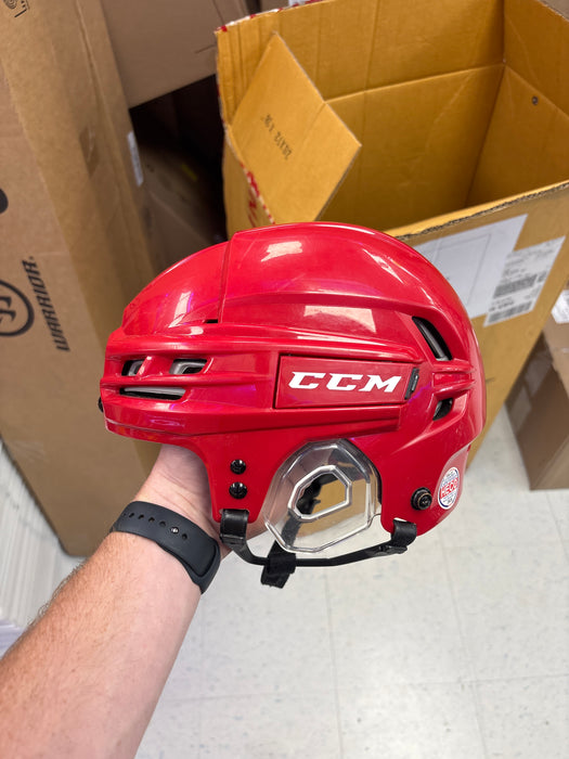 Used CCM Tacks 910 Senior Medium Helmet