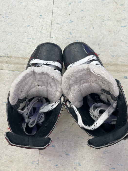 Used Bauer Vapor X500 Size 1.5 Skates