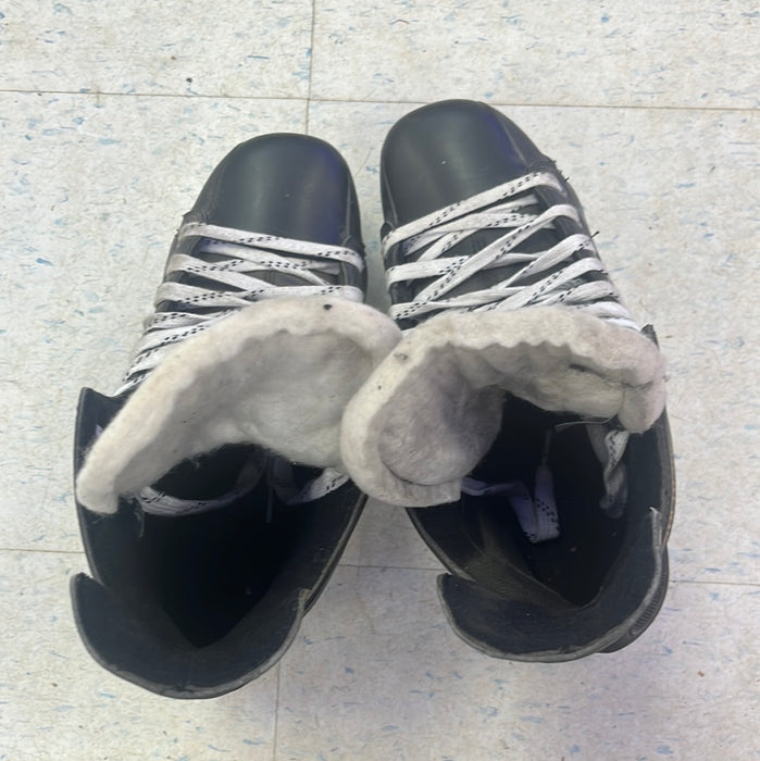 Used Bauer Supreme One20 Size 11 Player Skates