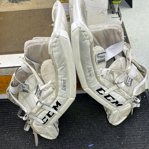 Used CCM Extreme Flex 760 32+1 Goal Pads