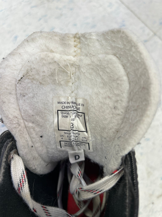 Used CCM JetSpeed FT350 Junior Player Skates 3.0 D